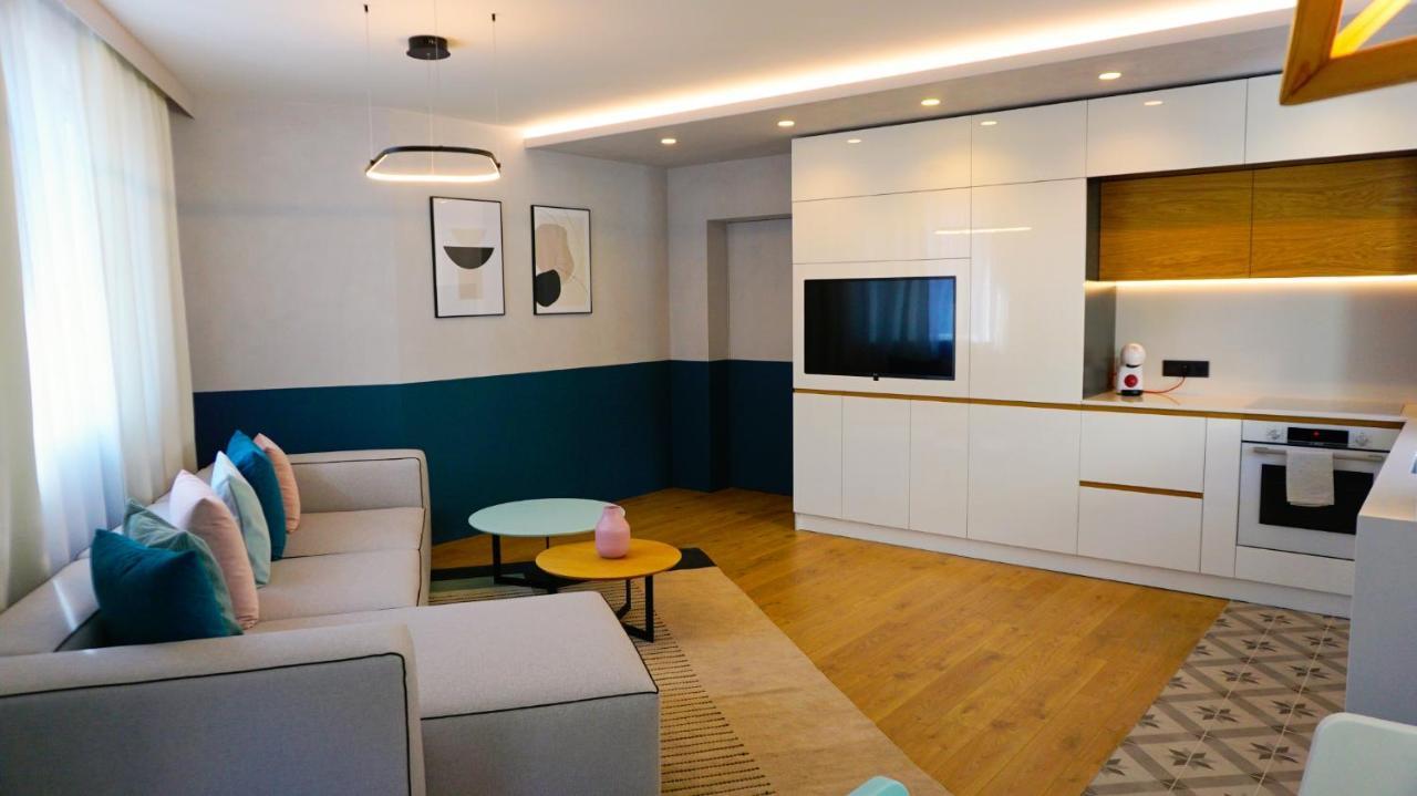 Апартамент Жасмин С Частен Гараж - Jasmin Apartment With Private Garage ヴァルナ エクステリア 写真